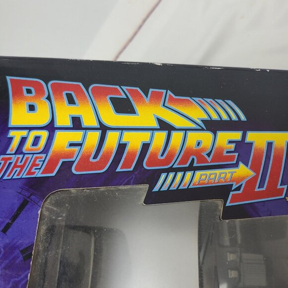 Back To The Future II DeLorean 1/15 Time Machine Movie Car Diamond Select Sealed - Picture 13 of 16